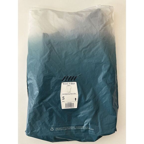 On Cloud T-Shirt R.O.C Men's Small Black Athletic Outdoor Gym Stretch NWT - Picture 9 of 10